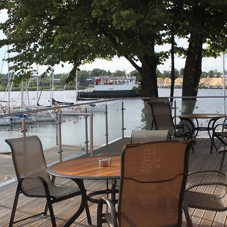 Paernu Jahtklubi Kuelalistemaja Hotel Exterior foto